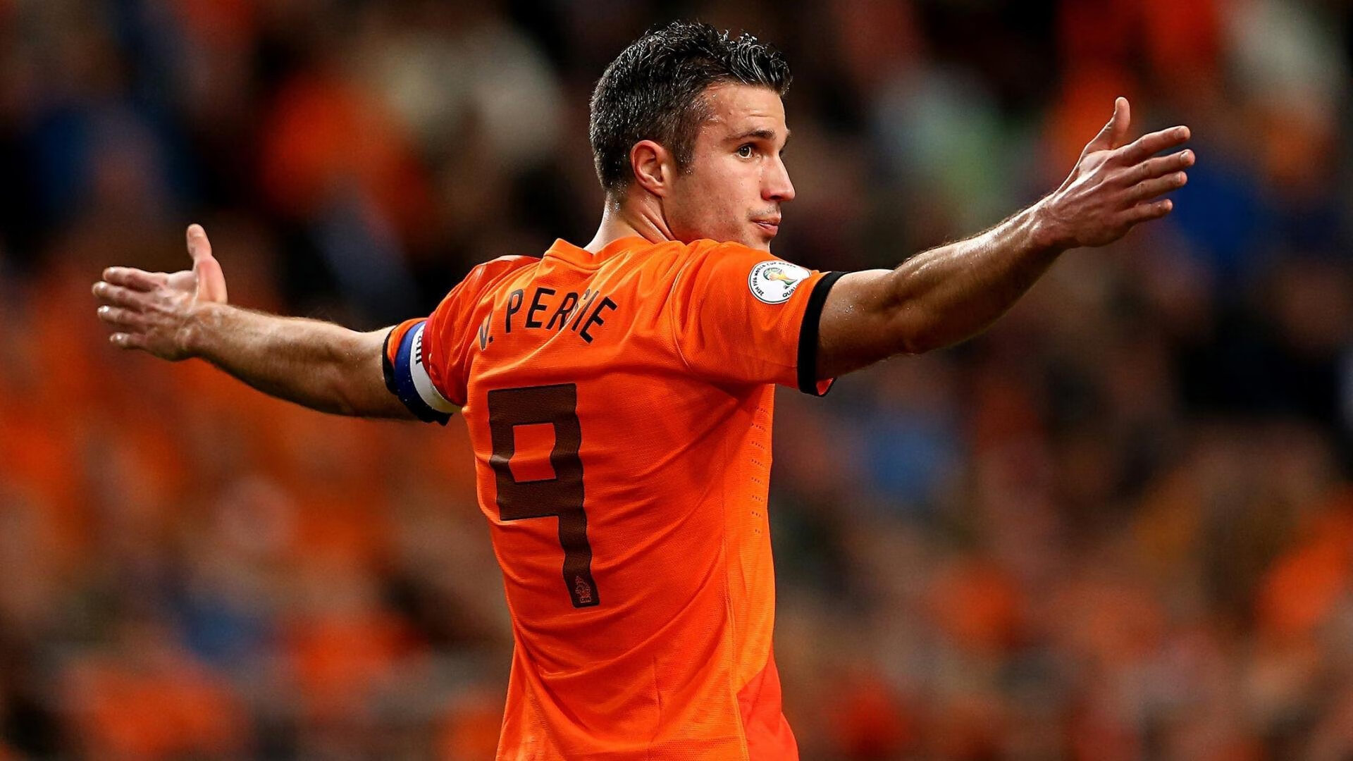 九游娱乐网站-C罗队内表现被称为最佳榜样，c罗评心中最佳阵容